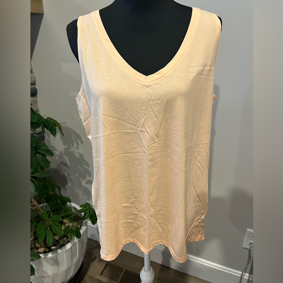 NWOT Eddie Bauer tank top, size XL apricot color. Beautiful. - Picture 1 of 5